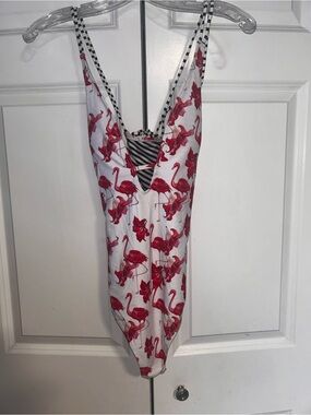 Cupshe White One-Piece Swimsuit with dark pink Flamingo Print